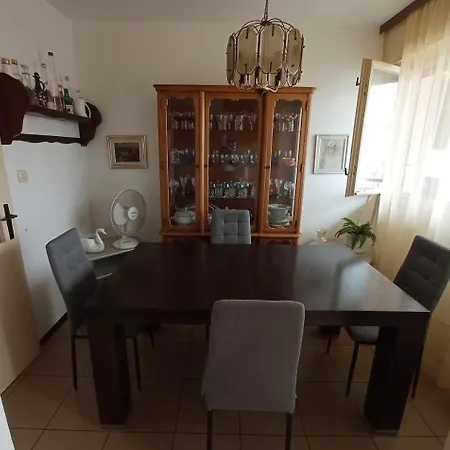 In - In A Shared By Oldtown Guest house