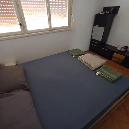 Guest house In - In A Shared By Oldtown *