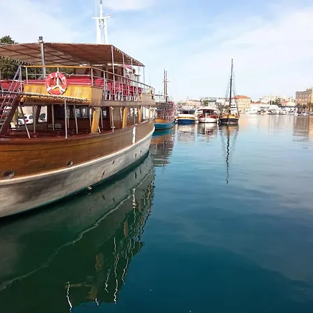 Shared By Oldtown And 400 M Away * Zadar