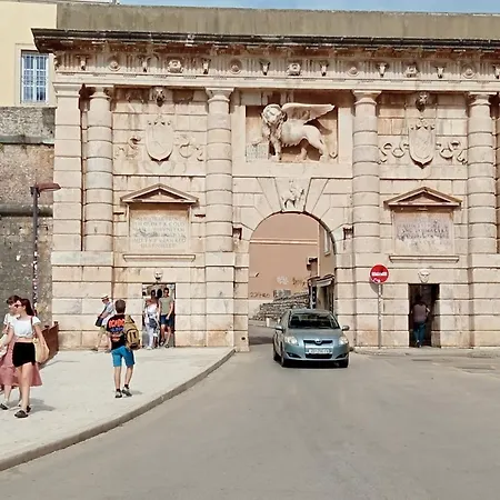 Shared By Oldtown And 400 M Away *