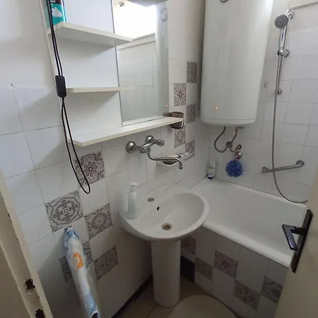 In - In A Shared By Oldtown Guest house