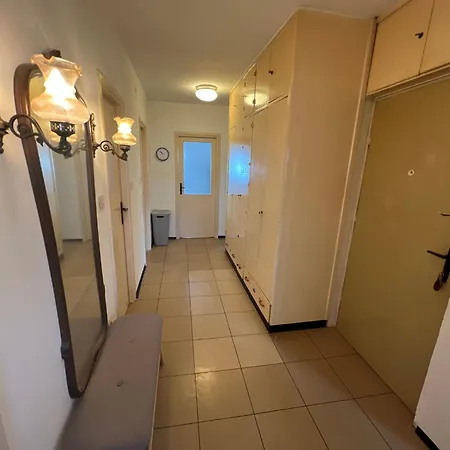 Shared By Oldtown And 400 M Away * Zadar