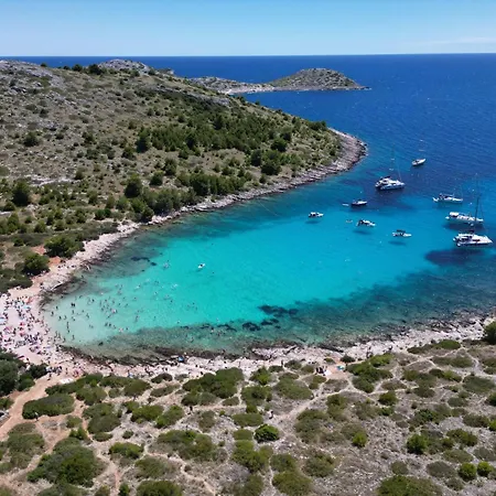 Appartement Shared By Oldtown And 400 M Away Zadar