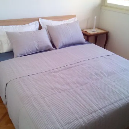 Shared By Oldtown And 400 M Away Appartement